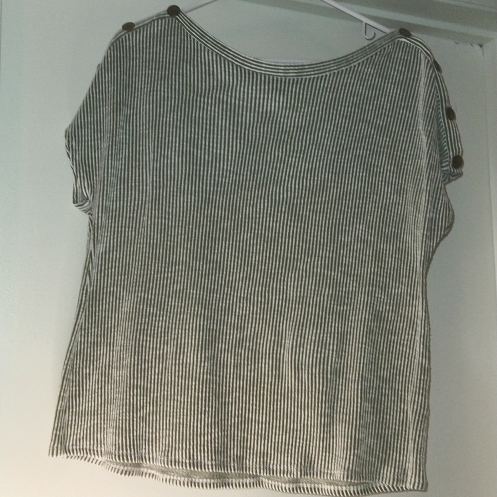 W5 boxy oversized shirt boat neck
